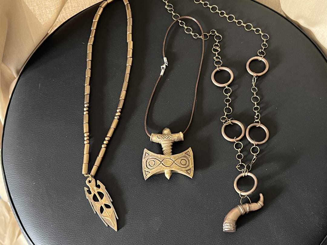 3 Skyrim Amulets